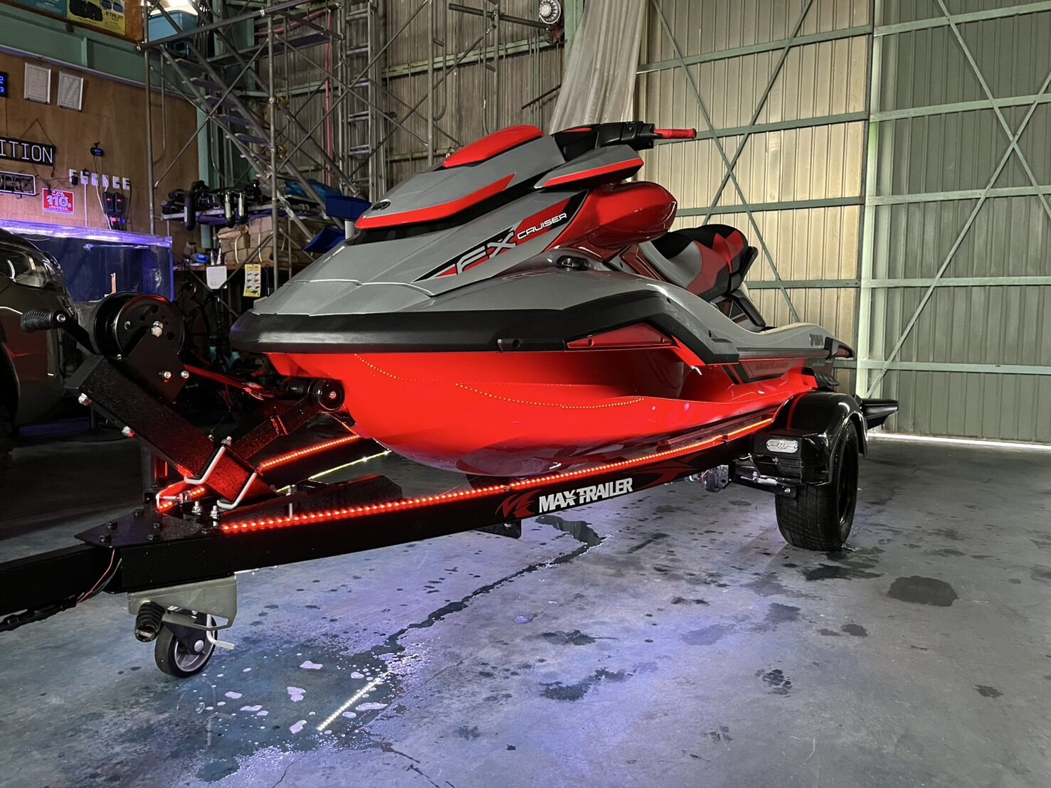 トレーラーLED
